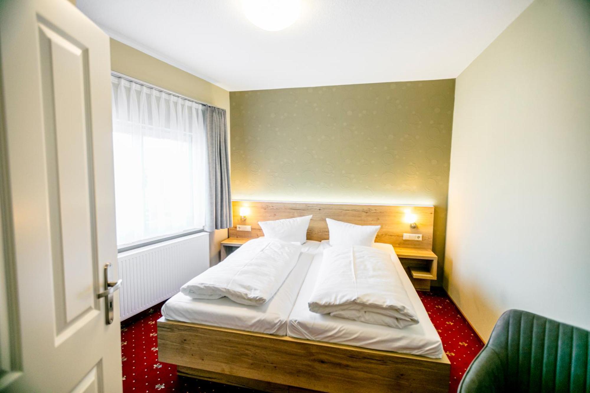 Hotel Zum Goldenen Loewen Peitz Kültér fotó