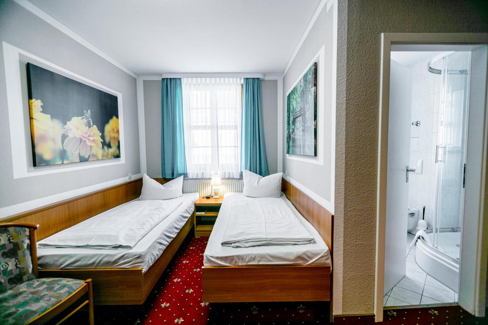 Hotel Zum Goldenen Loewen Peitz Kültér fotó