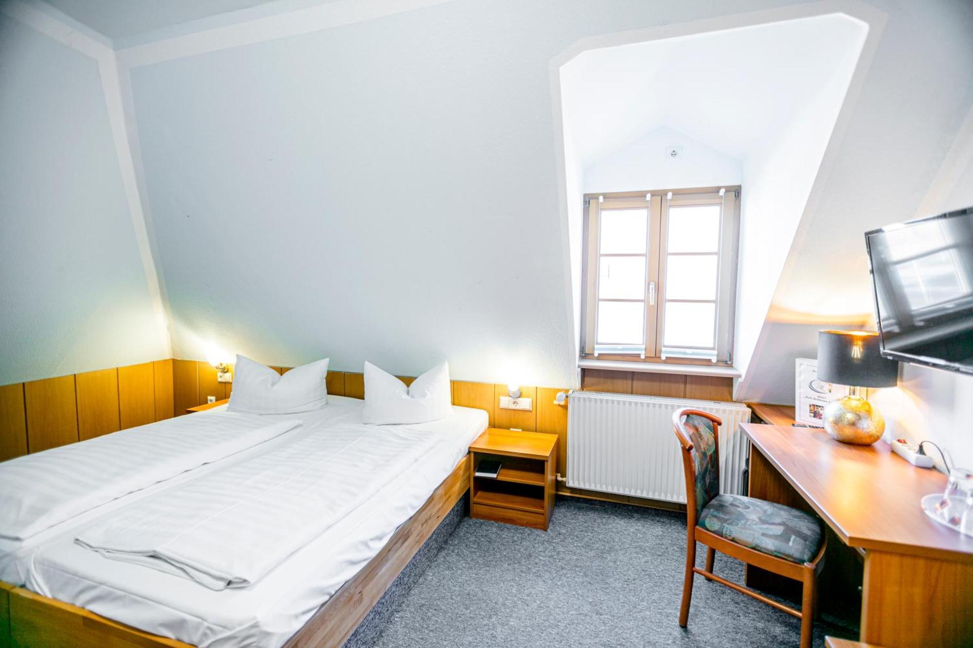 Hotel Zum Goldenen Loewen Peitz Kültér fotó