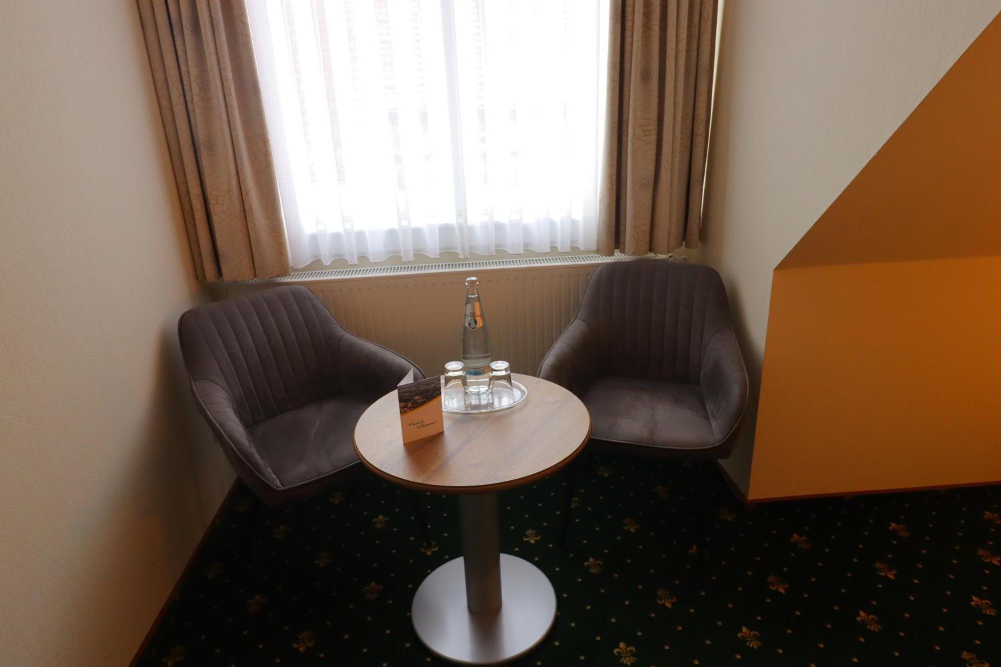 Hotel Zum Goldenen Loewen Peitz Kültér fotó